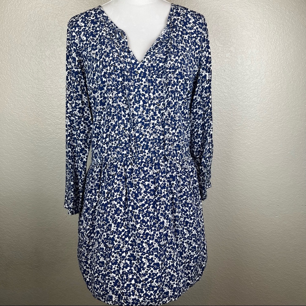 Old Navy Blue Floral Shift Dress Medium